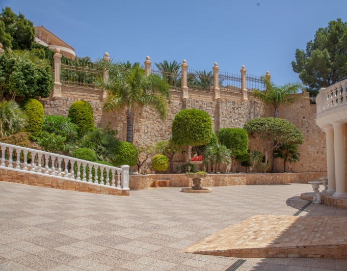 Luxurious villa