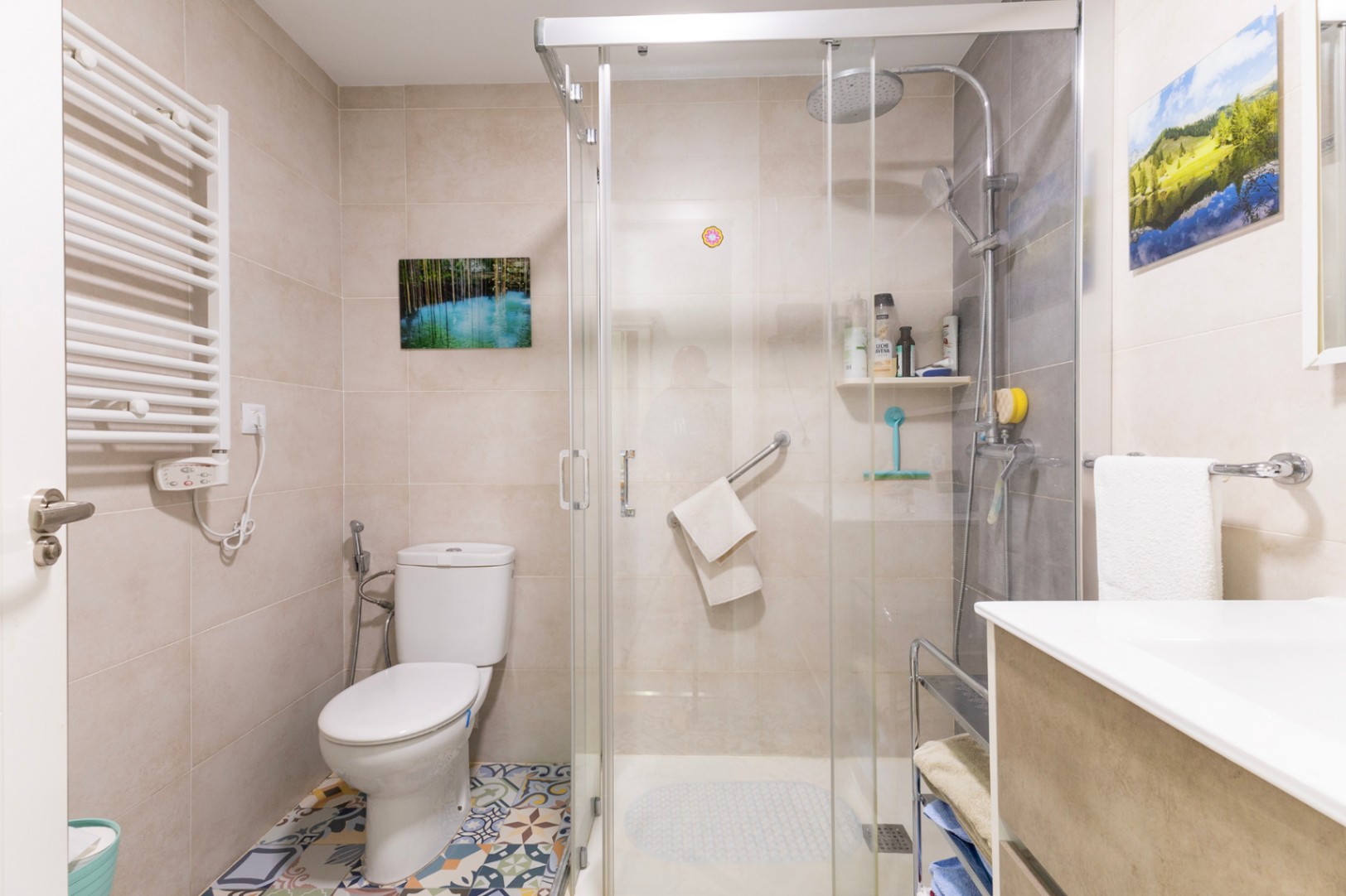 Fantastic and sunny 2-bedroom apartment with sea views in Calpe.