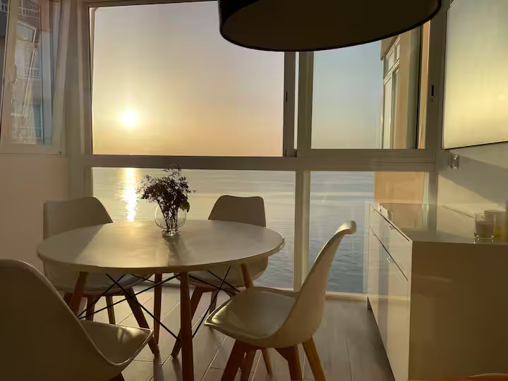 Charming renovated studio with garage on the beachfront of La Fosa in Calpe.