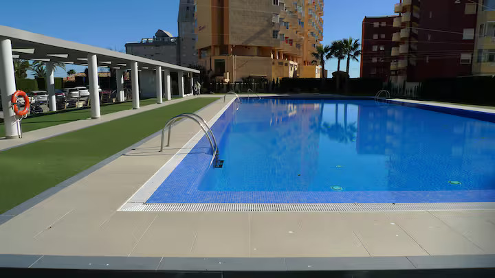 Charming renovated studio with garage on the beachfront of La Fosa in Calpe.
