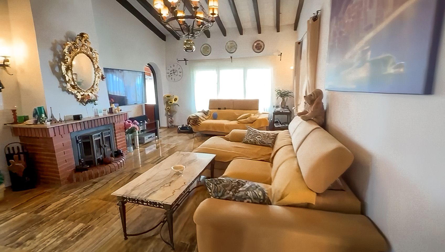 LUXURIOUS LARGE VILLA WITH 2 SEPARATE FLOORS AND SEA VIEWS IN CALPE.