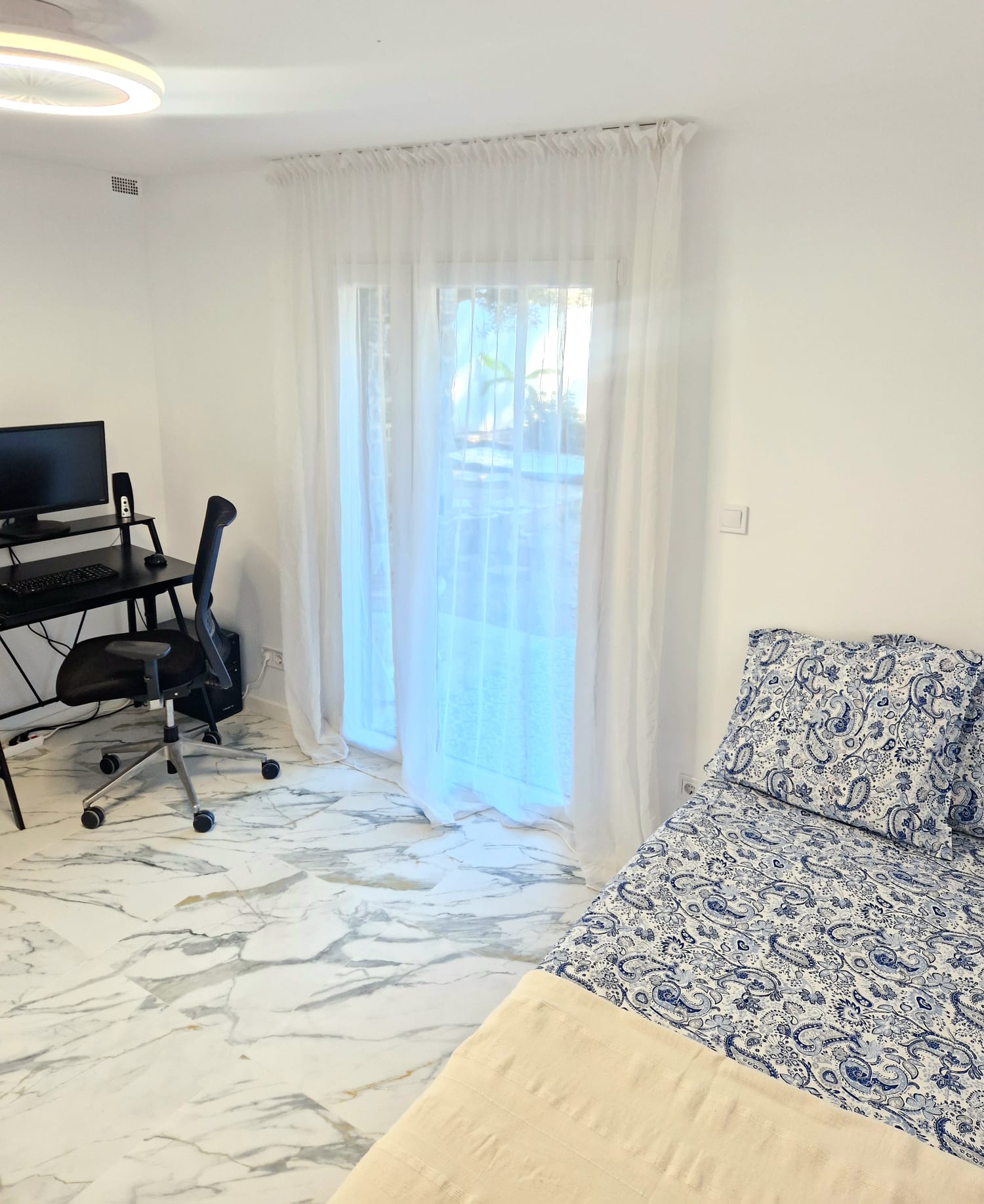 RECENTLY RENOVATED CHALET VERY CLOSE TO THE SEA AND THE CENTER OF CALPE