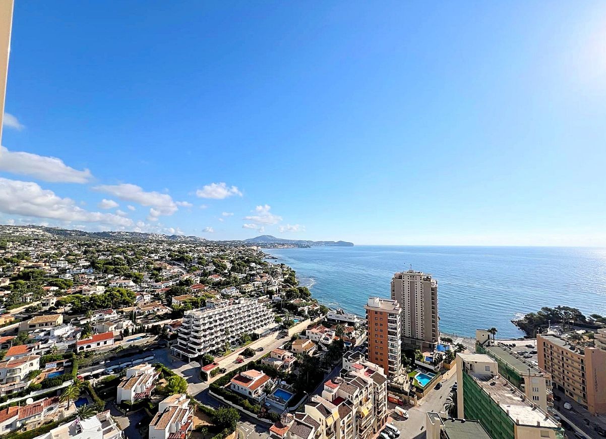 Impressive Penthouse on One Floor with 240° Sea Views – A Truly Unique Property in Calpe
