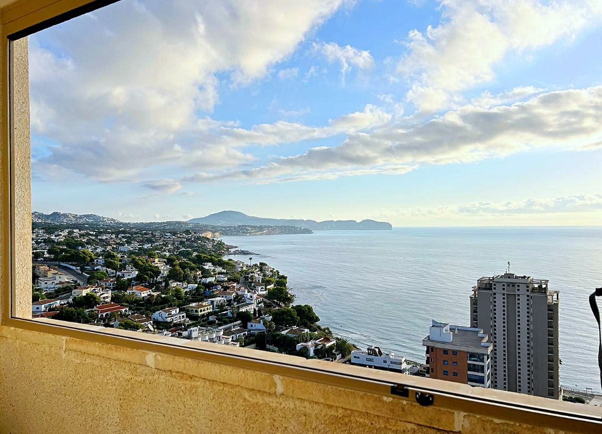 Impressive Penthouse on One Floor with 240° Sea Views – A Truly Unique Property in Calpe