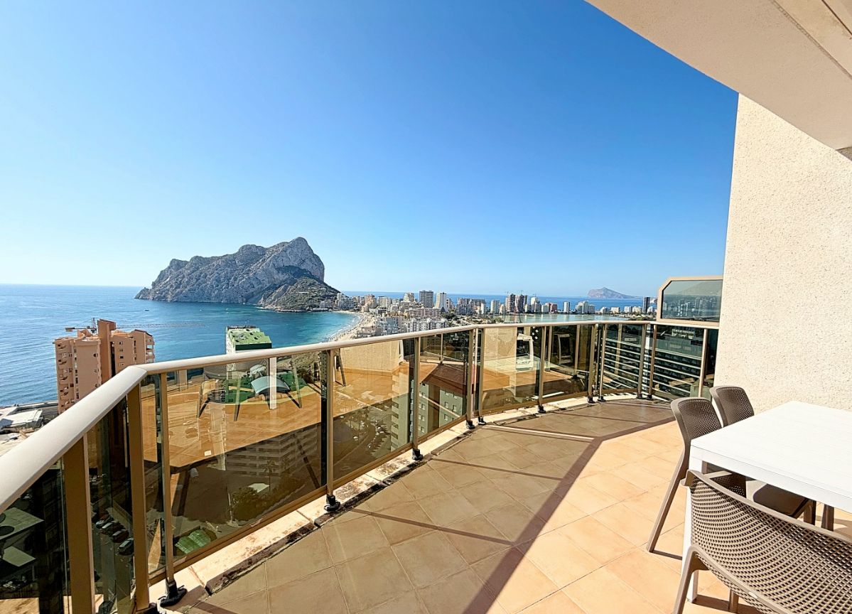 Impressive Penthouse on One Floor with 240° Sea Views – A Truly Unique Property in Calpe