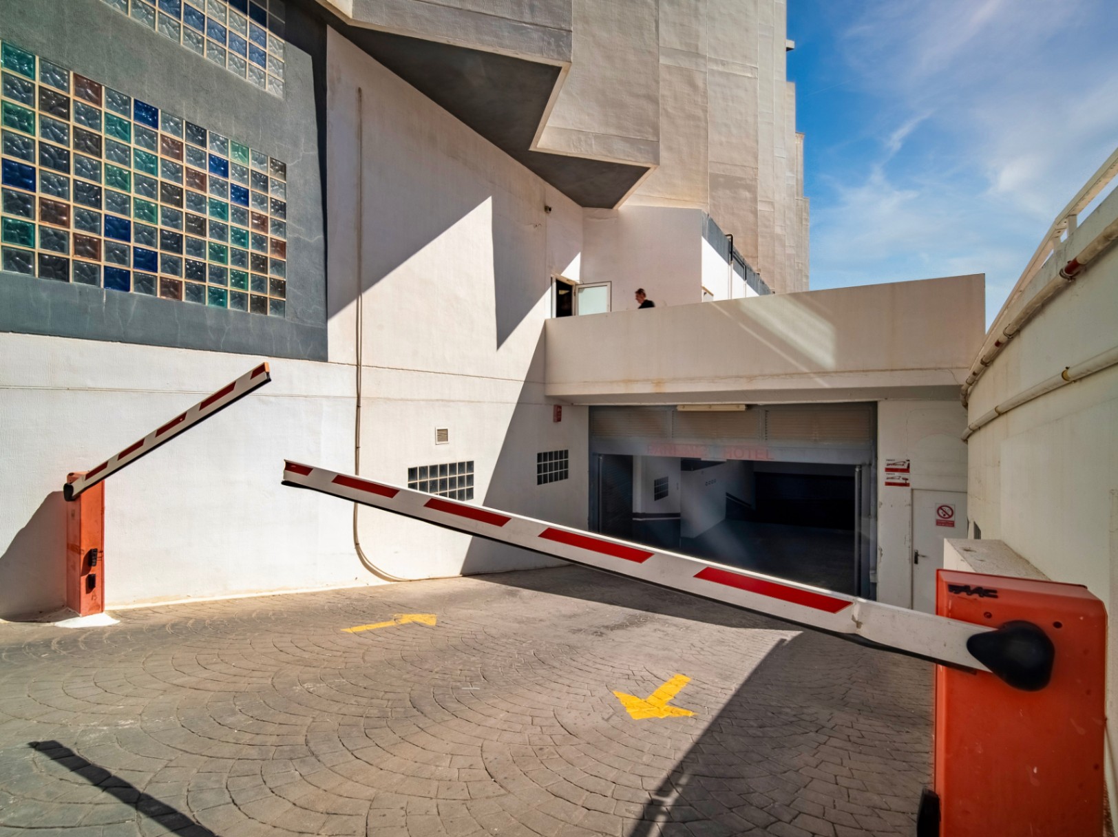The building Hotel La Familia Gallo Rojo, located in El Campello, next to the beach.