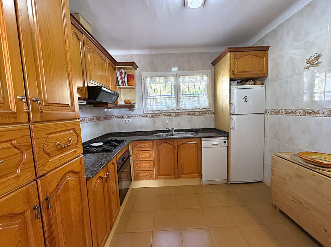BEAUTIFUL ONE-LEVEL VILLA WITH STUNNING SEA VIEWS IN CALPE