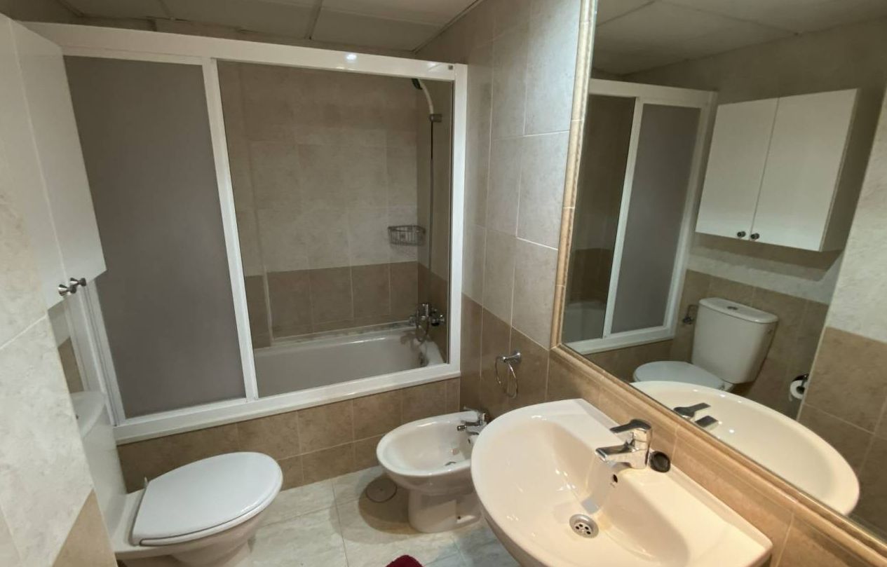 BEAUTIFUL APARTMENT WITH IMPRESSIVE VIEWS OF THE SEA AND MOUNTAIN IN CALPE