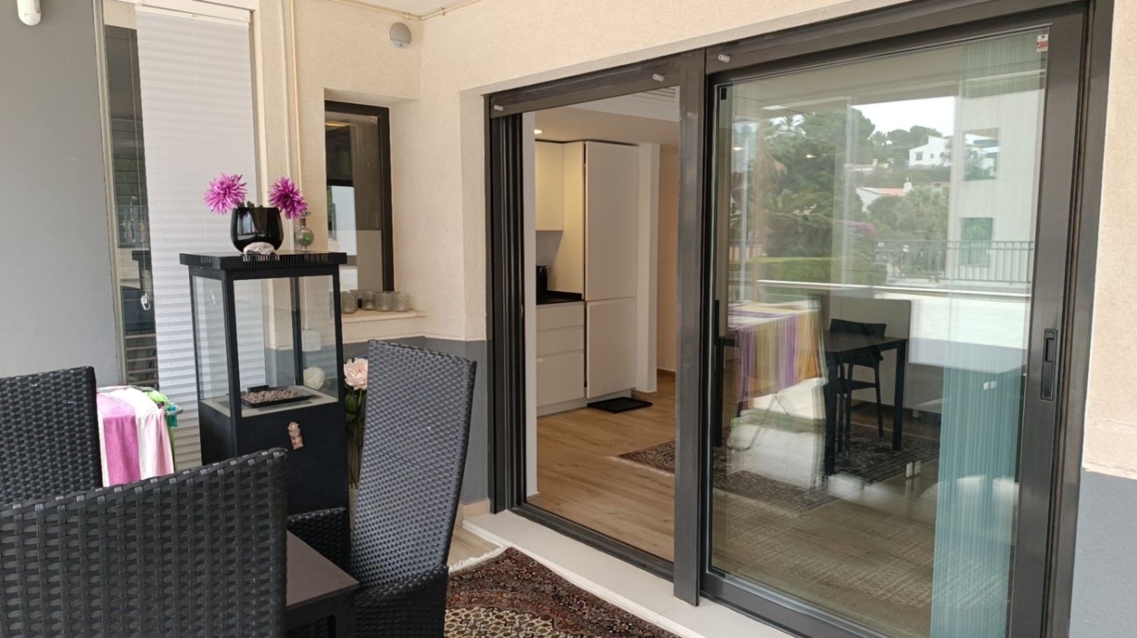 LUXURY GROUND FLOOR APARTMENT WITH OPEN VIEWS AND CLOSE TO THE SEA