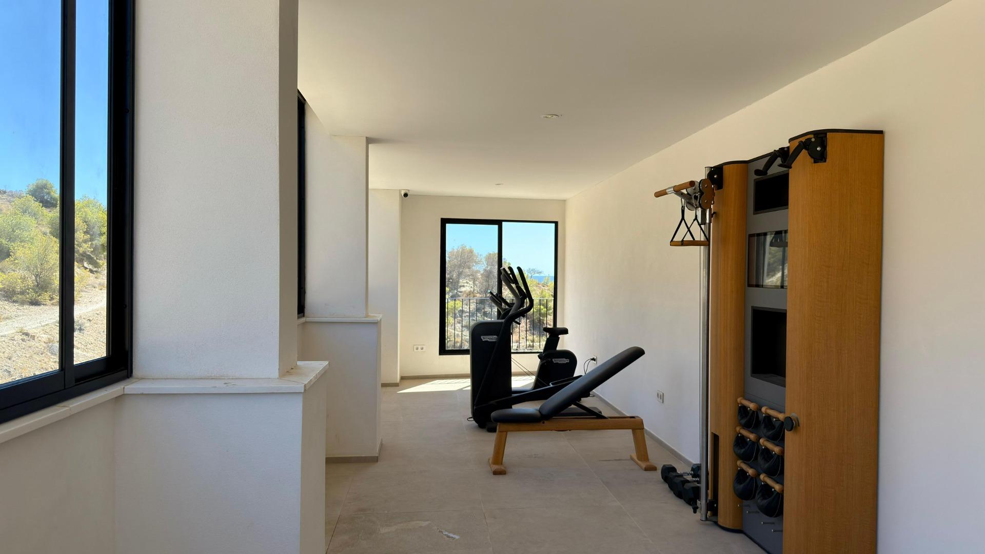 NEW APARTMENT READY TO MOVE IN ON THE FRONT LINE OF TORRES BEACH
