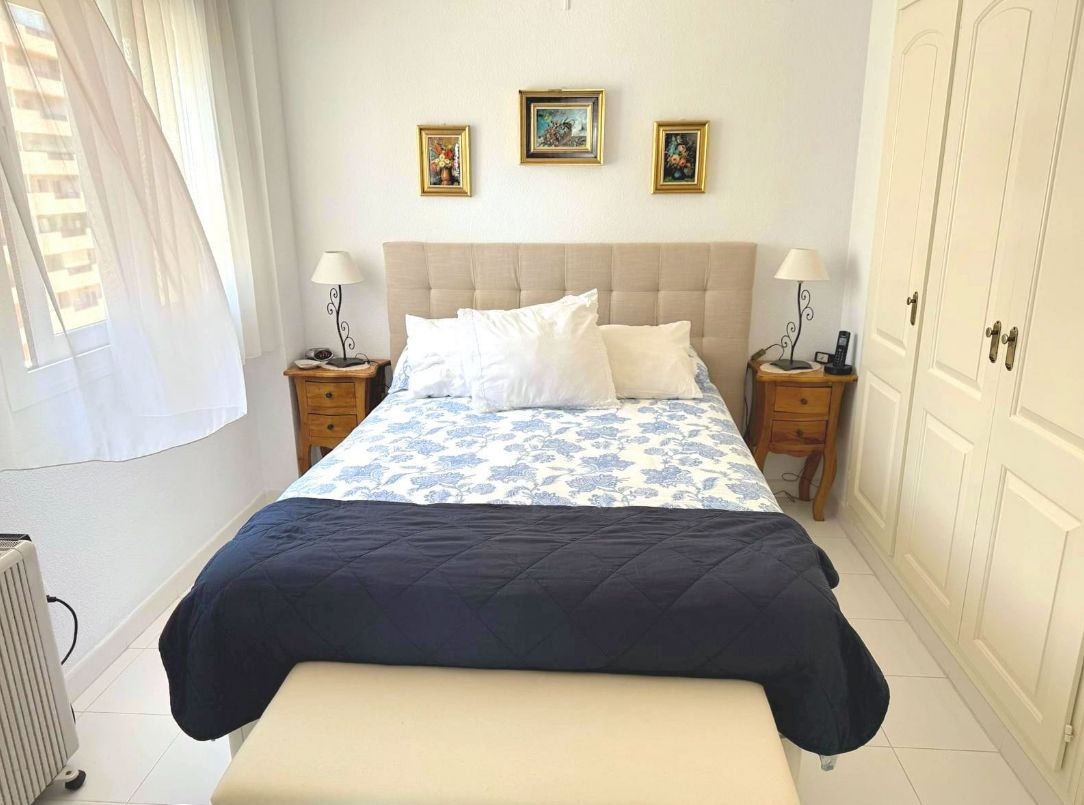 SPACIOUS APARTMENT ON FIRST FRONT LINE IN CALPE