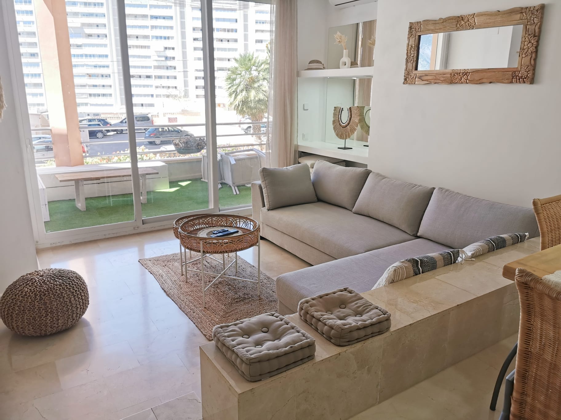 REFORBED APARTMENT ON THE FRONT LINE OF CALPE BEACH