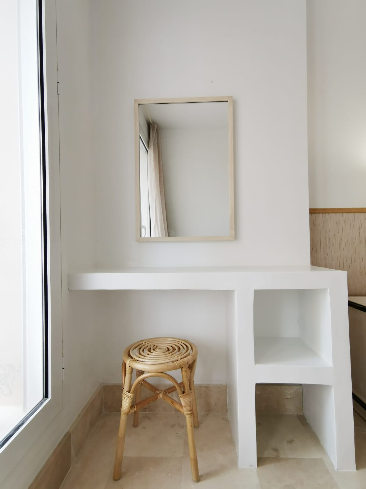REFORBED APARTMENT ON THE FRONT LINE OF CALPE BEACH