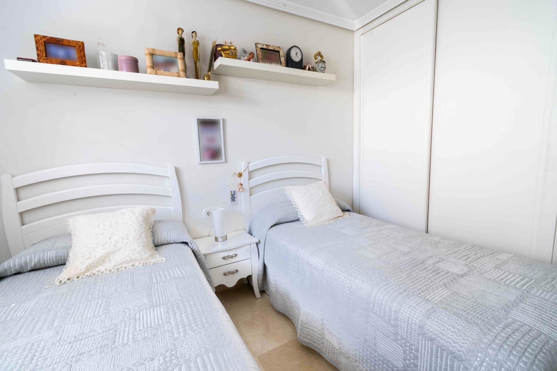 Spacious ground floor apartment of 100 m2 plus a 75 m2 terrace