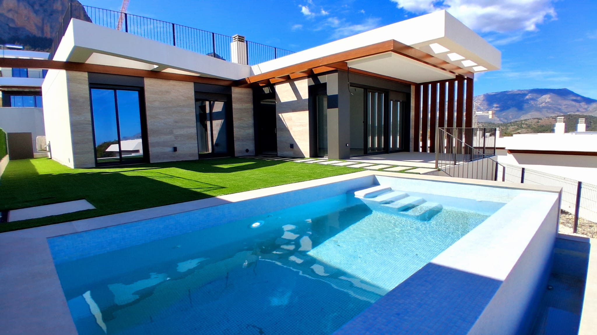 New house in Polop Hills