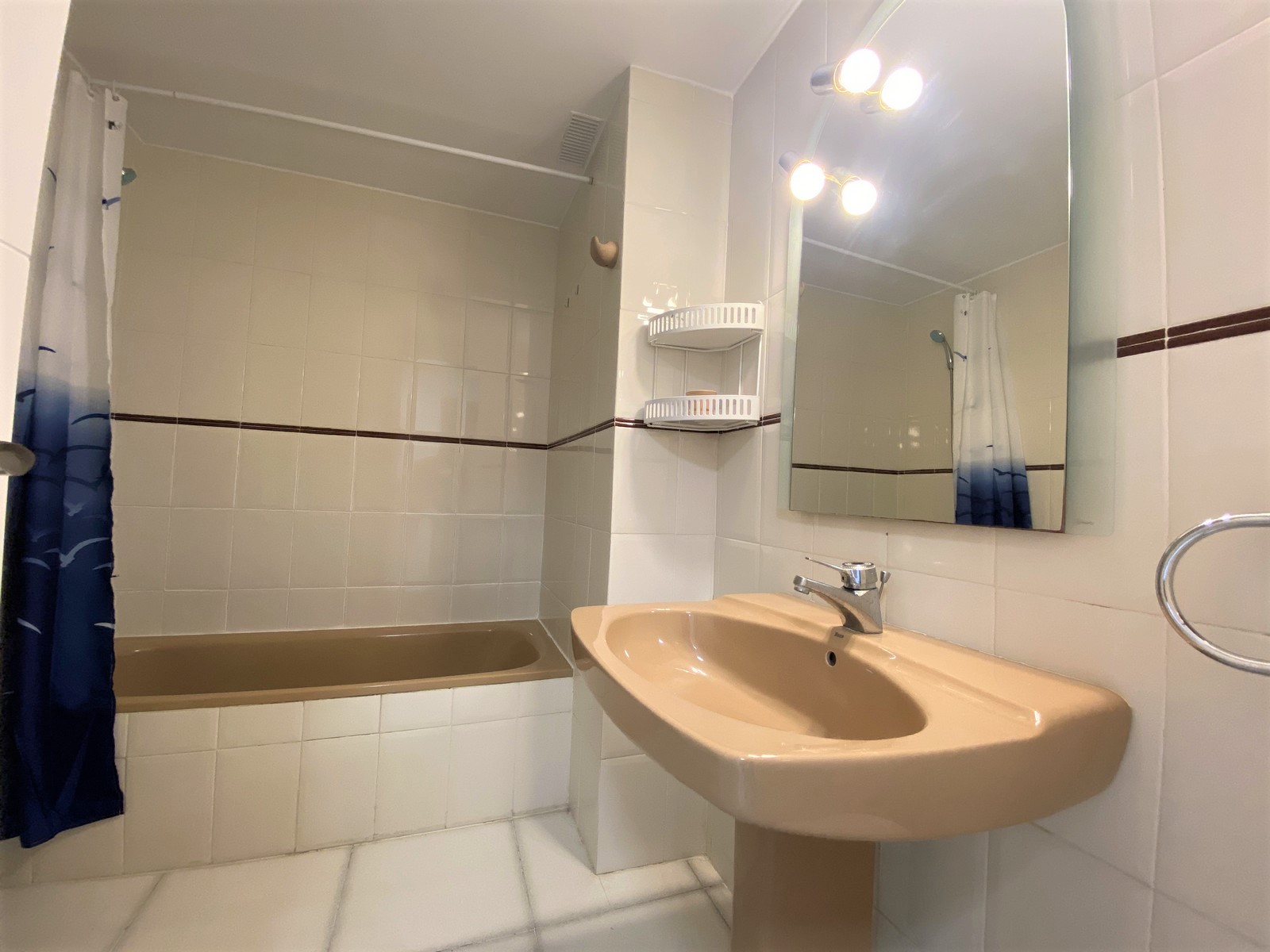 1ST LINE APARTMENT WITH PARKING AND BEAUTIFUL VIEWS IN CALPE