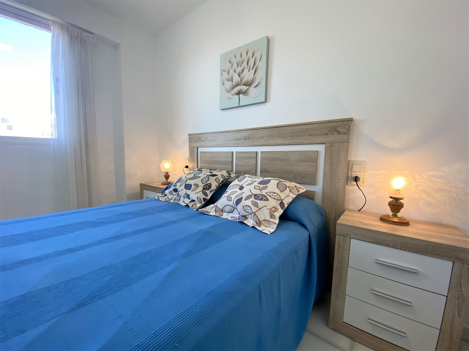 1ST LINE APARTMENT WITH PARKING AND BEAUTIFUL VIEWS IN CALPE