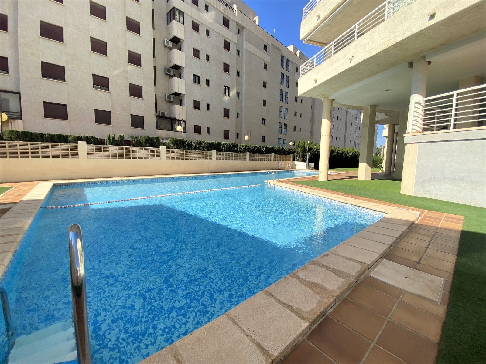 1ST LINE APARTMENT WITH PARKING AND BEAUTIFUL VIEWS IN CALPE