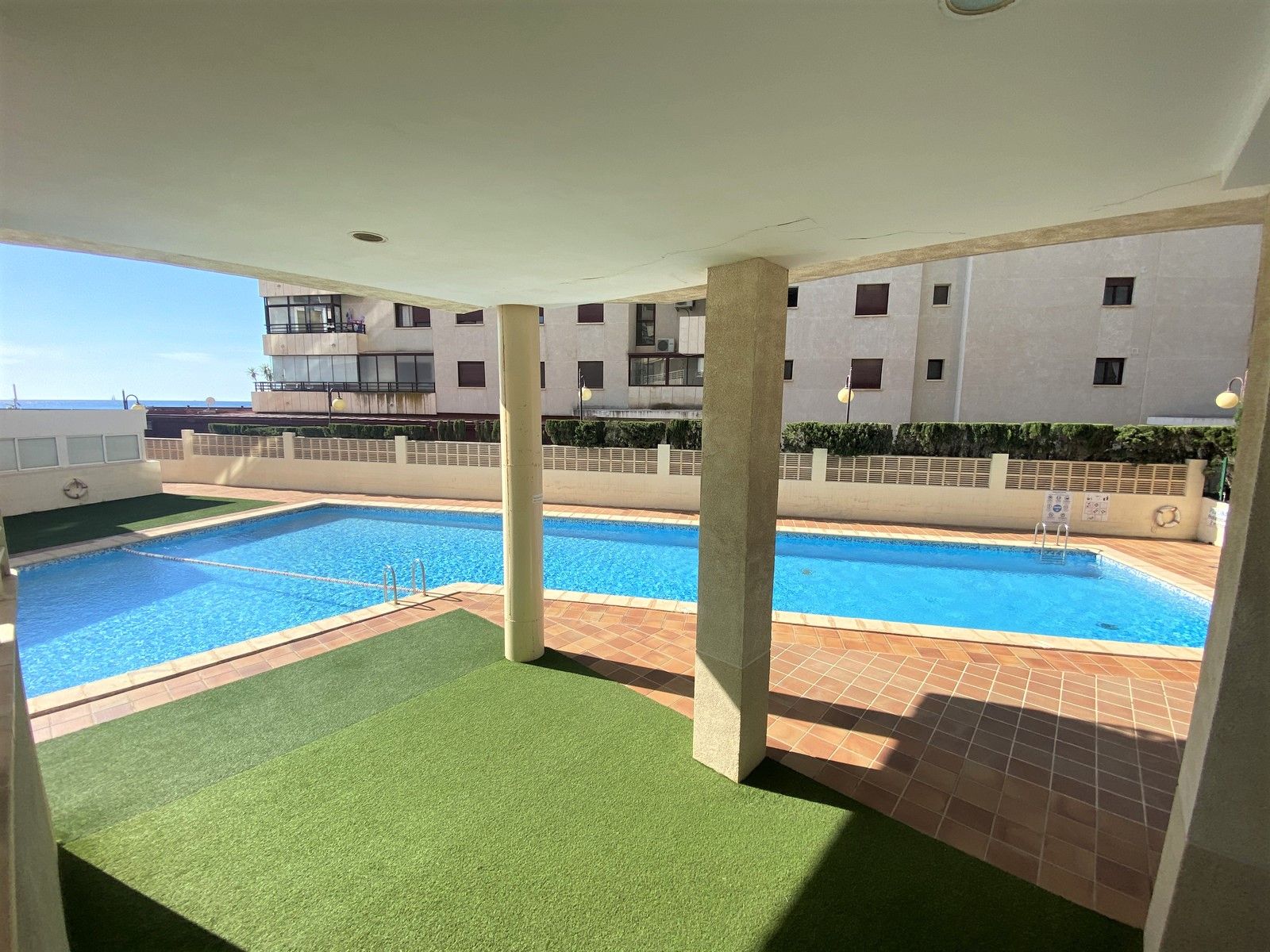 1ST LINE APARTMENT WITH PARKING AND BEAUTIFUL VIEWS IN CALPE