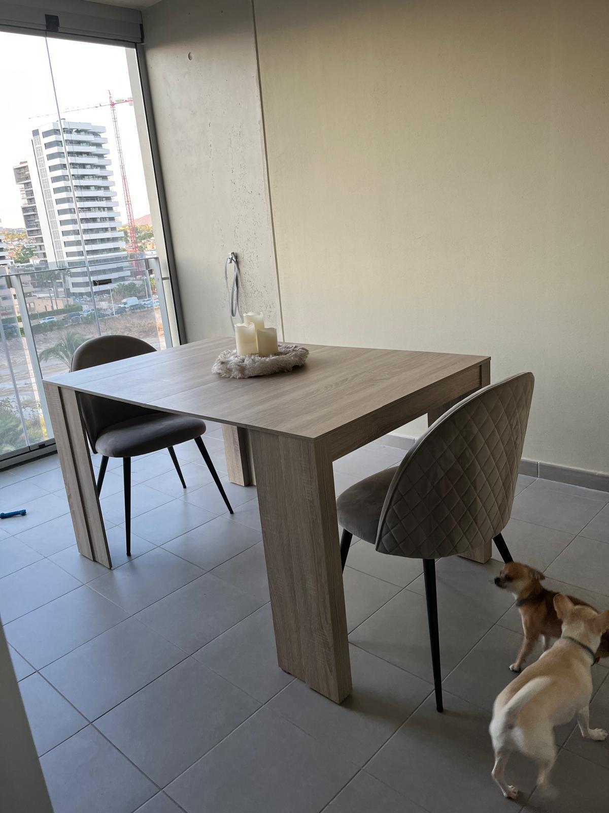 Spacious two-bedroom apartment in Calpe, close to the beach.