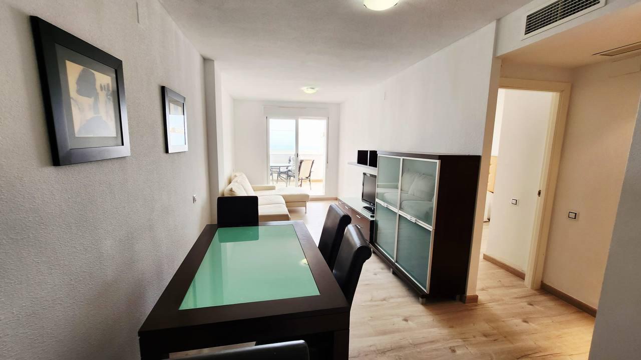 Apartment in Benidorm, with a terrace offering scenic views of the sea.