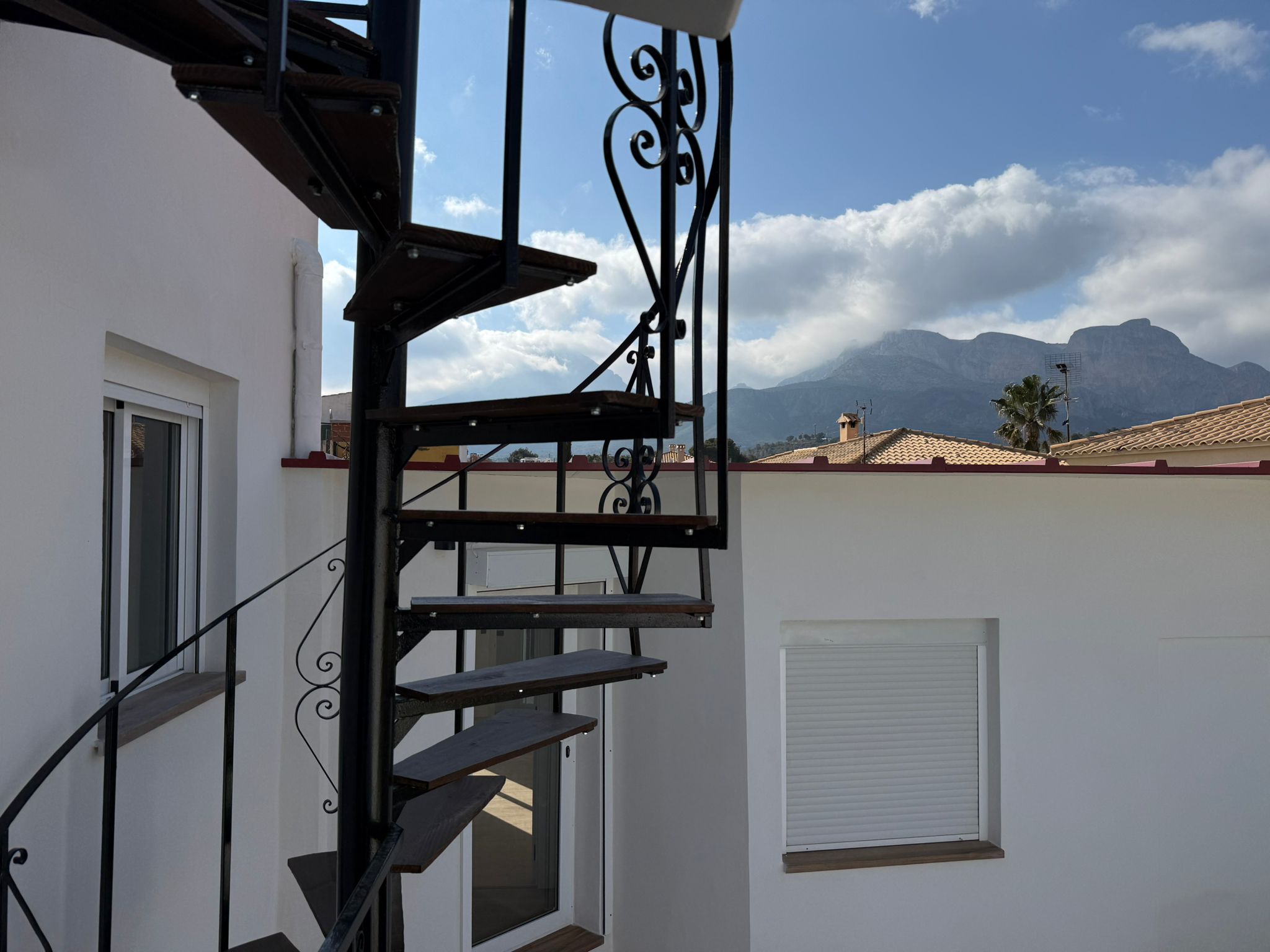 Fully renovated house in the La Nucia urbanization Nucia Park