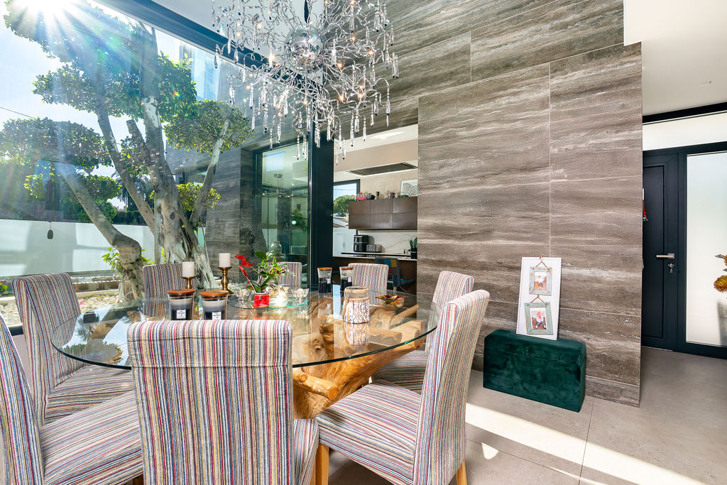 Fantastic modern luxury villa close to center Albir
