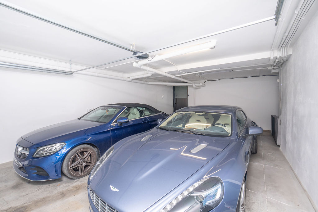 Fantastic modern luxury villa close to center Albir