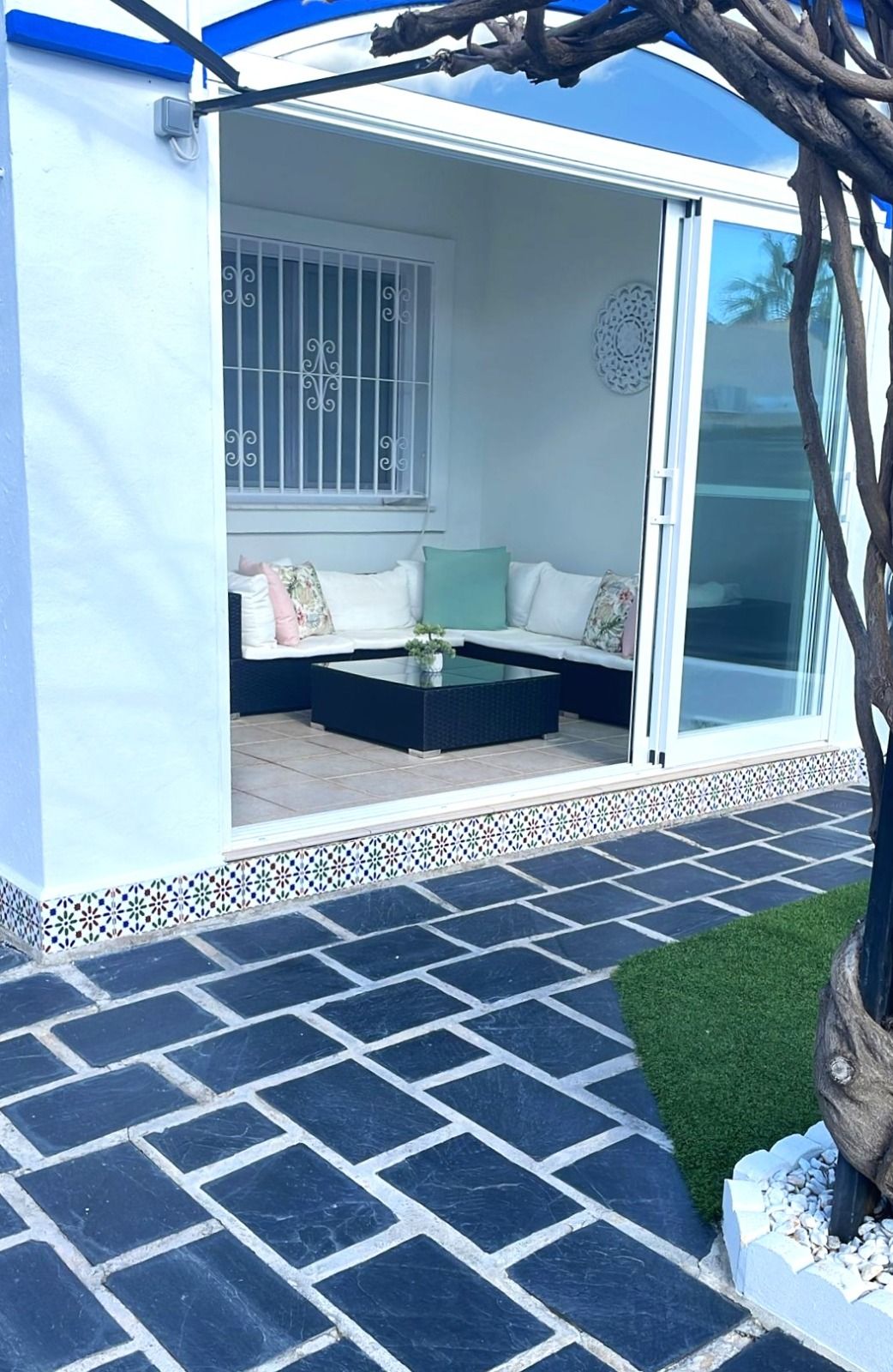 Semi-detached house in El Verger with a tourist license, near the beach.