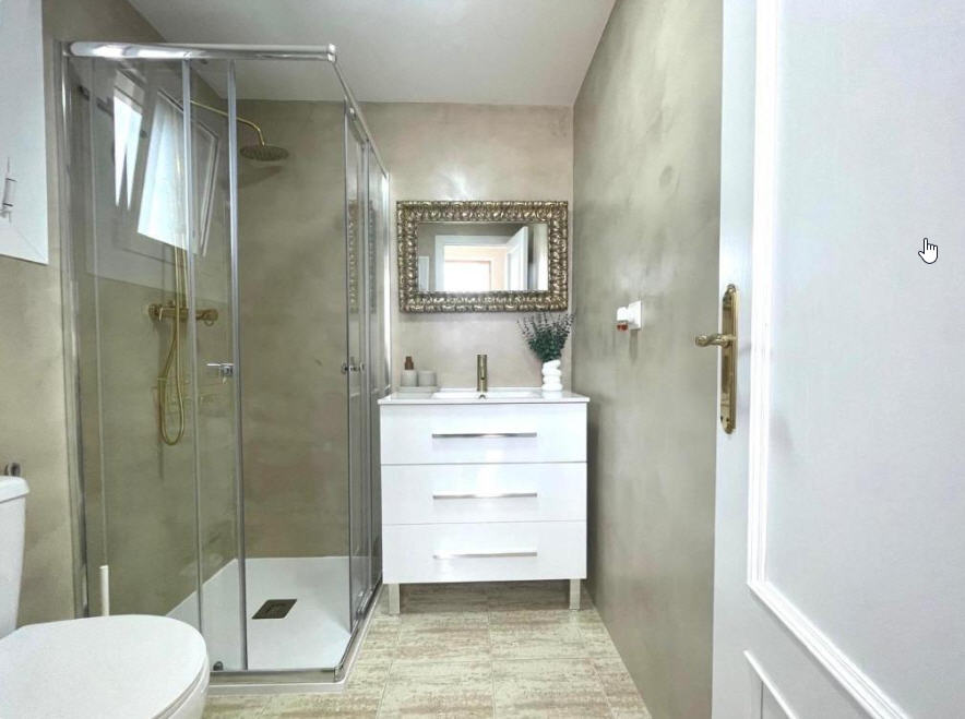 Semi-detached house in El Verger with a tourist license, near the beach.
