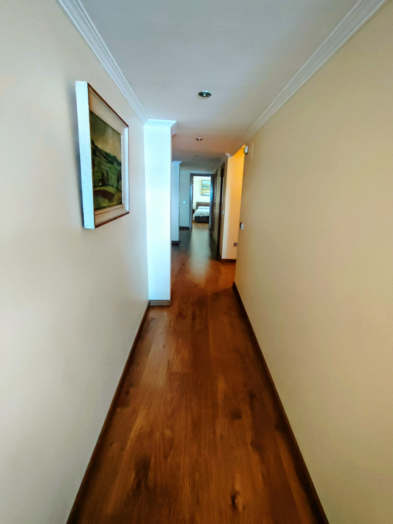 Three-bedroom apartment in the first line in Altea