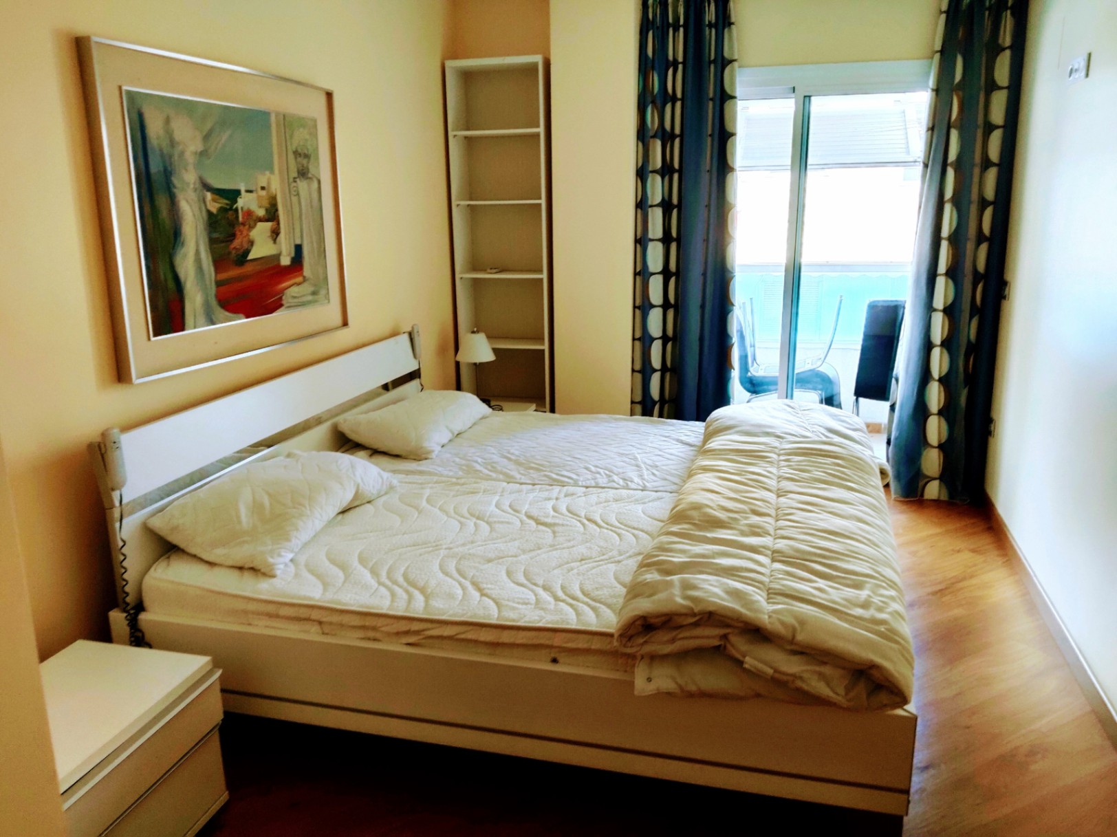 Three-bedroom apartment in the first line in Altea