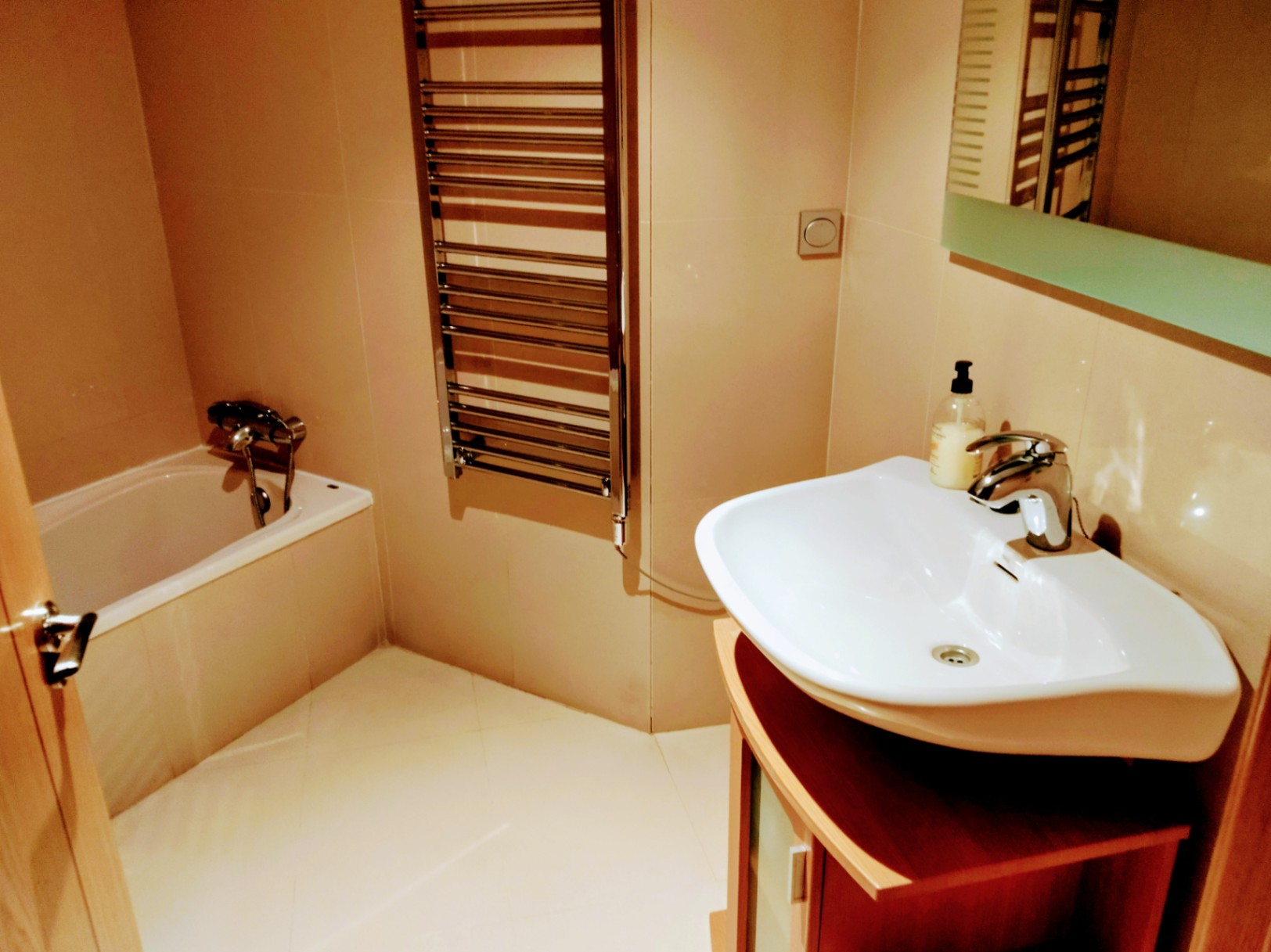 Three-bedroom apartment in the first line in Altea