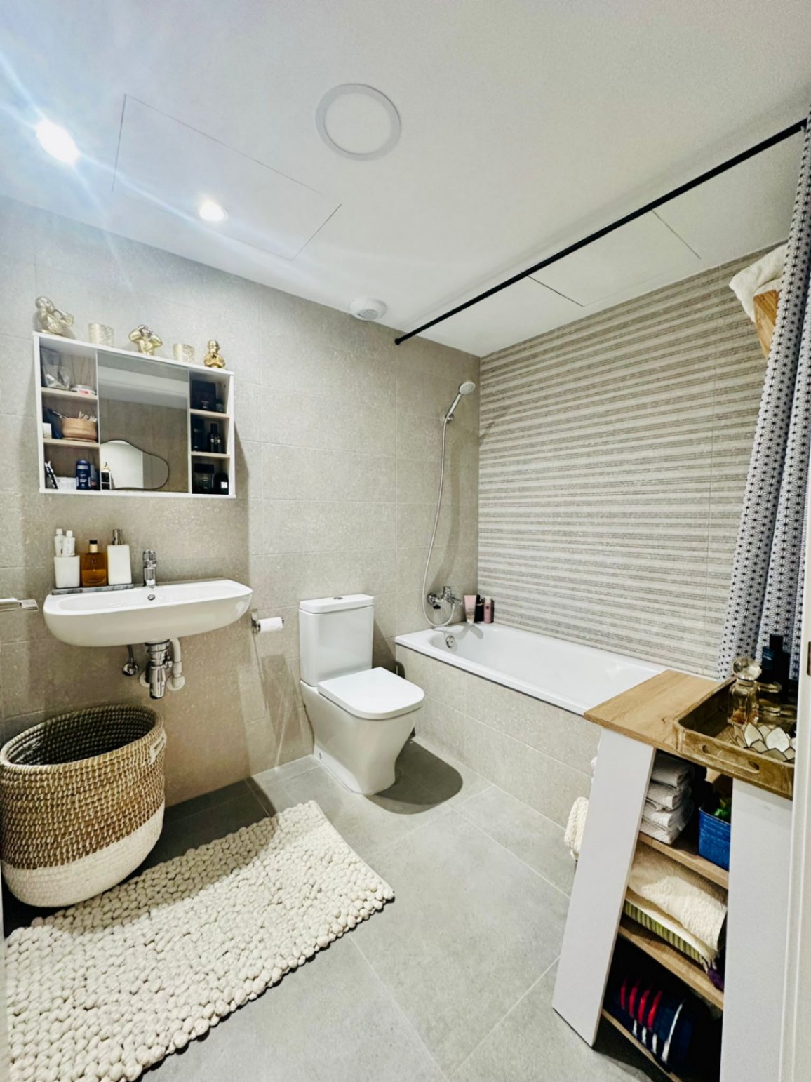 Three-bedroom apartment in Calpe, in the Sunrise Tower complex.