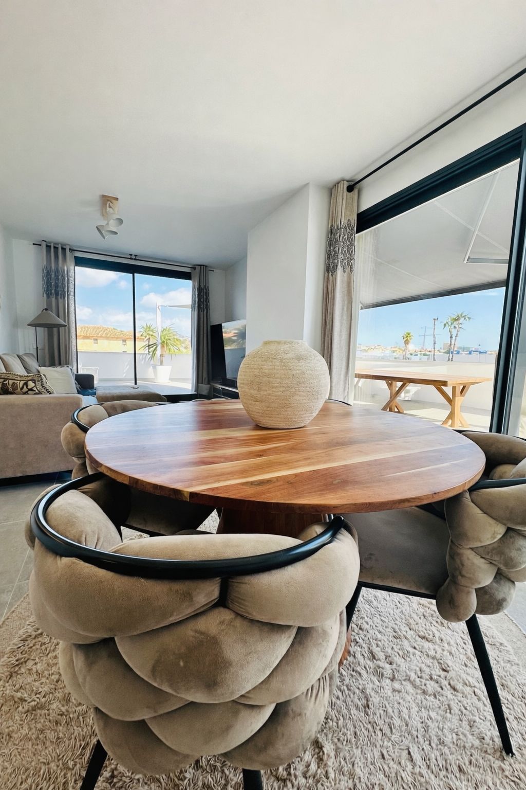 Three-bedroom apartment in Calpe, in the Sunrise Tower complex.