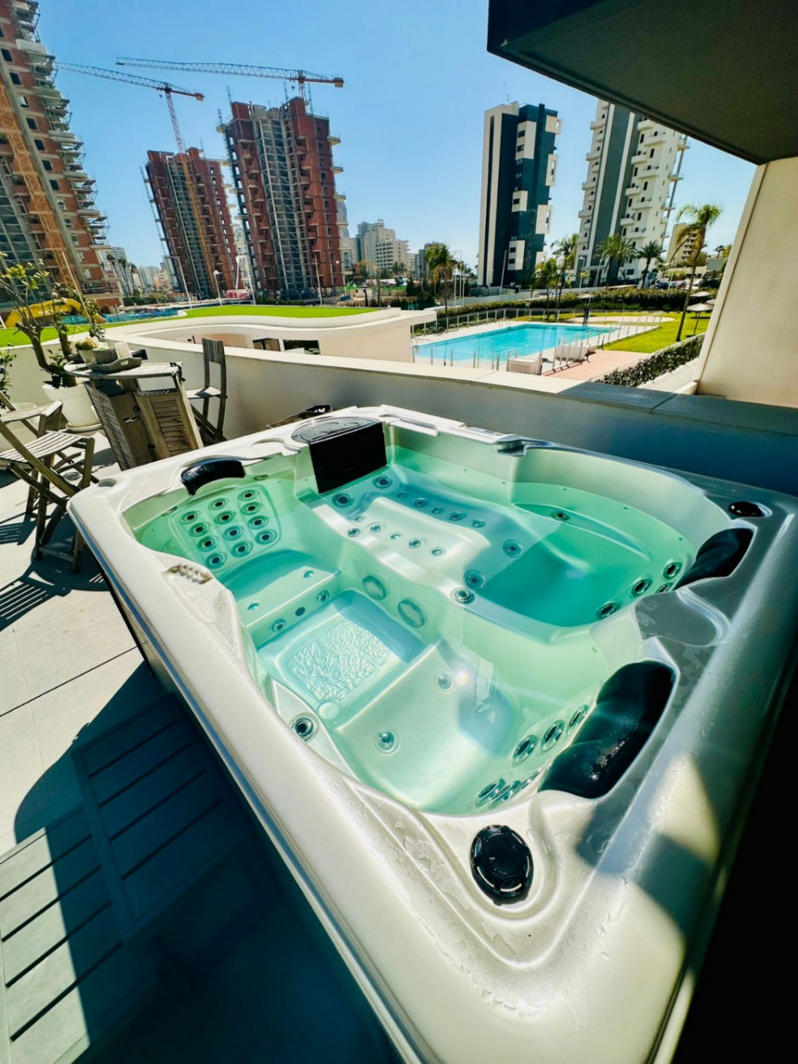 Three-bedroom apartment in Calpe, in the Sunrise Tower complex.