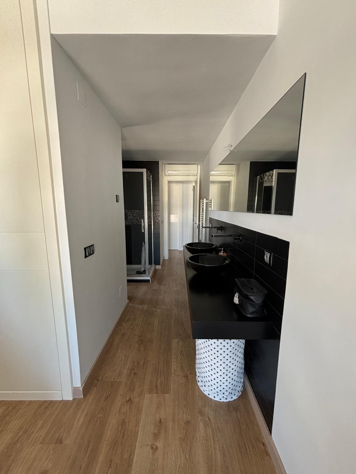 Fantastic modern spacious corner house close to the center of Albir