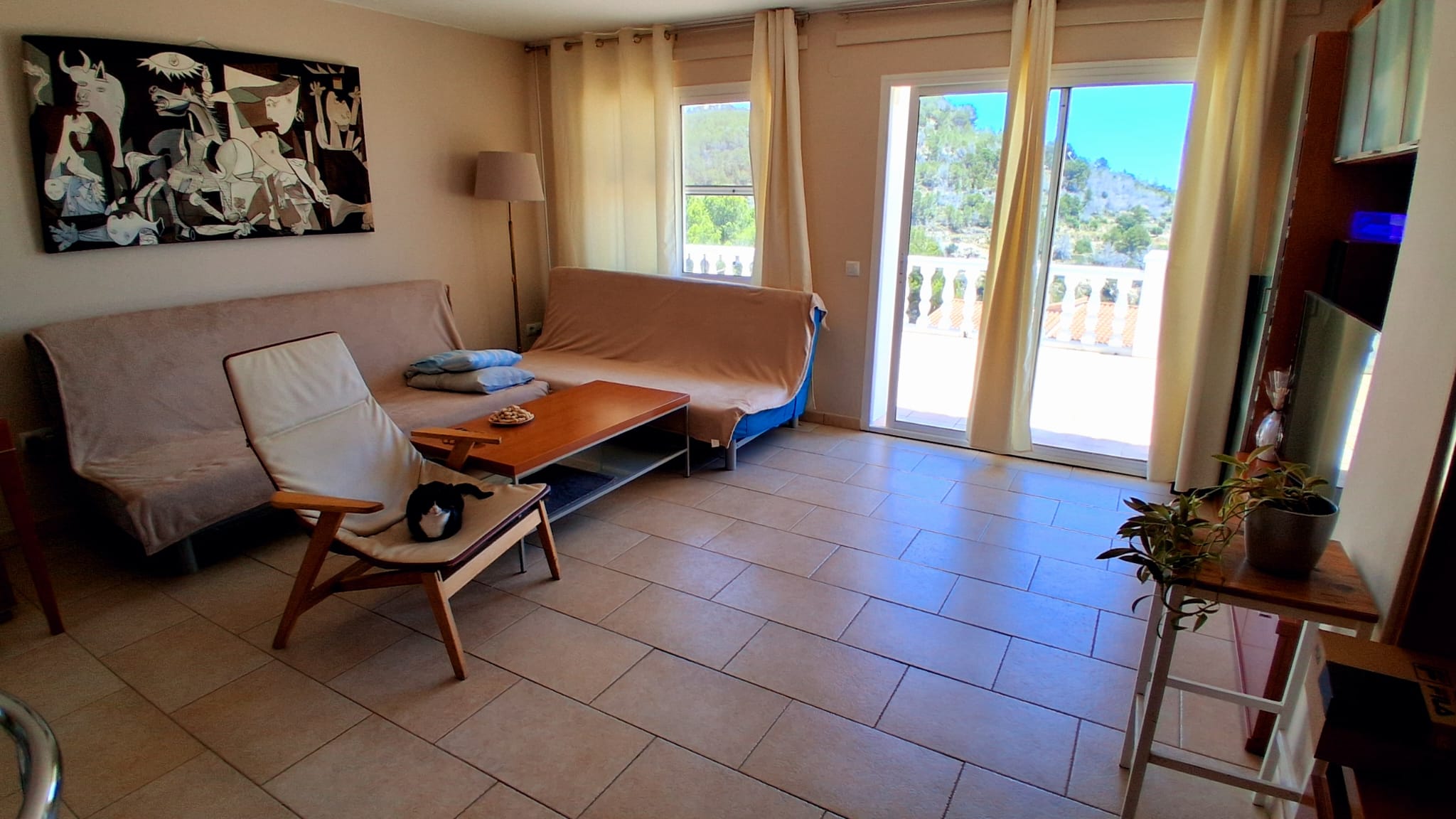 Spacious Villa in Calpe – Ideal as a Family Home or for Rental Purposes