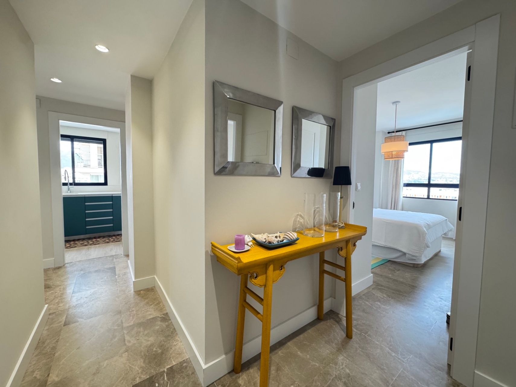 BEAUTIFUL APARTMENT JUST A FEW METERS FROM THE SEA WITH WONDERFUL VIEWS