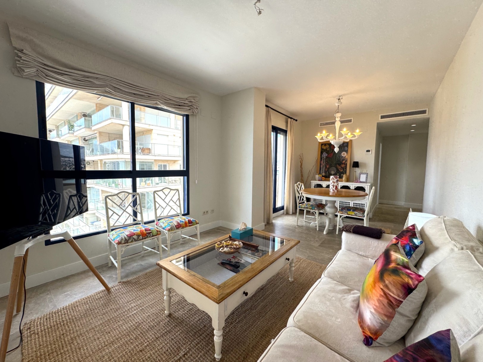 BEAUTIFUL APARTMENT JUST A FEW METERS FROM THE SEA WITH WONDERFUL VIEWS