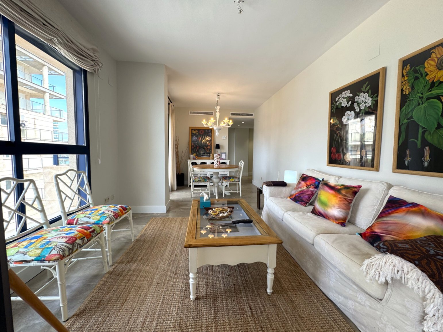 BEAUTIFUL APARTMENT JUST A FEW METERS FROM THE SEA WITH WONDERFUL VIEWS