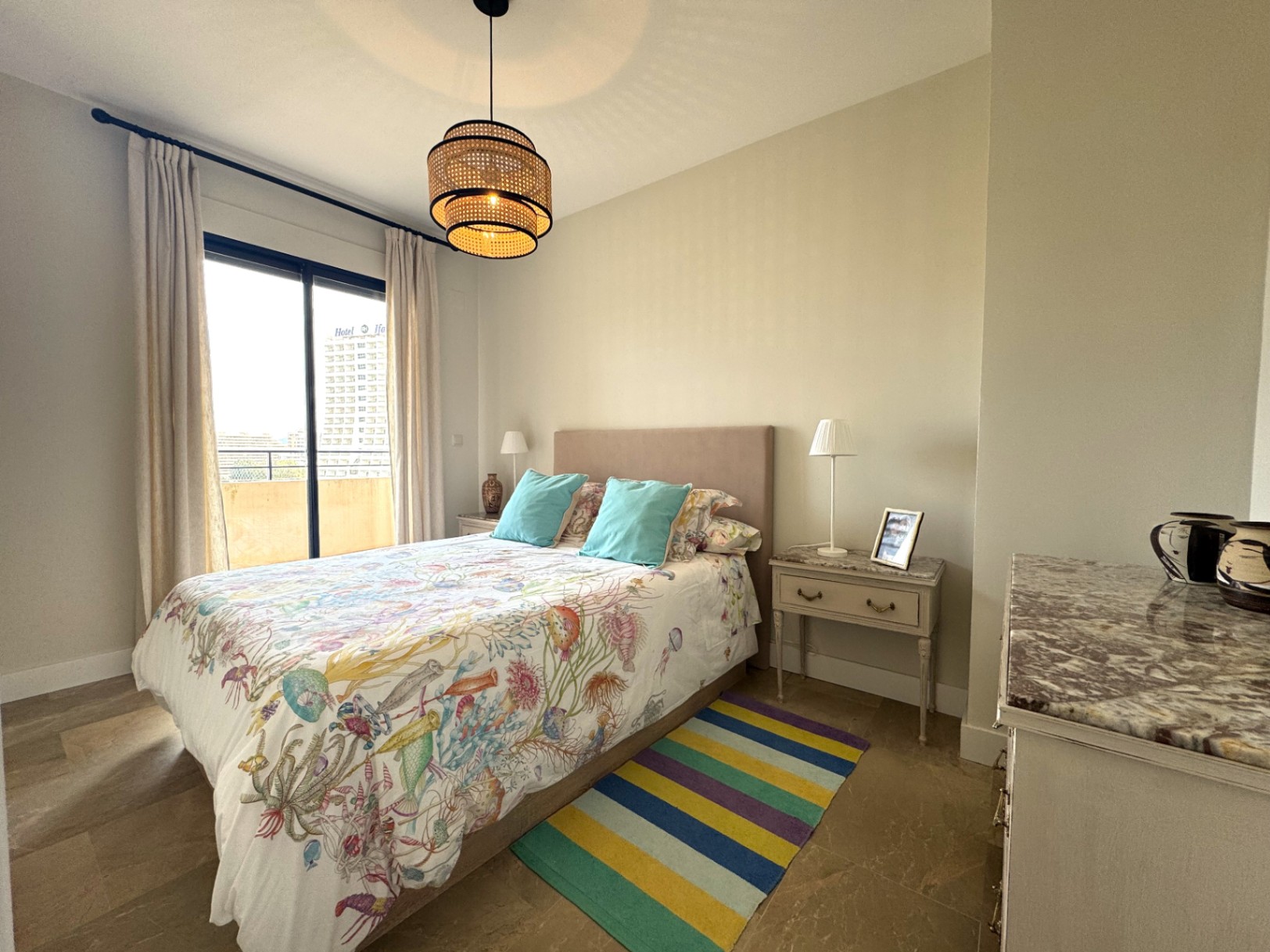 BEAUTIFUL APARTMENT JUST A FEW METERS FROM THE SEA WITH WONDERFUL VIEWS