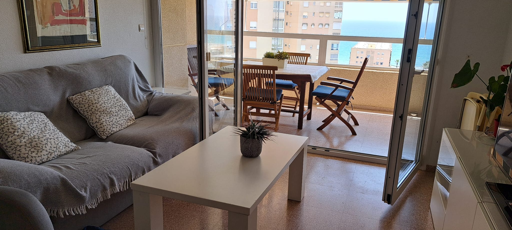Apartment in El Campello – Sea Views & Steps from the Beach.