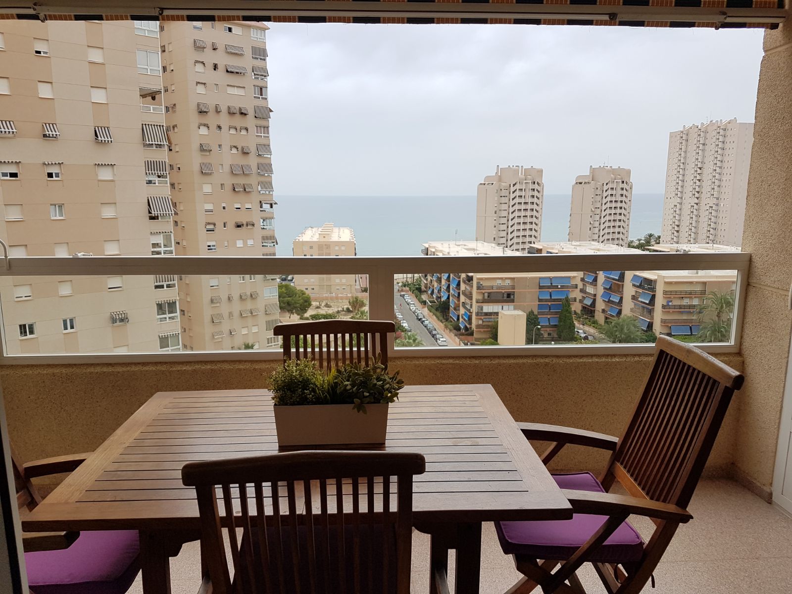 Apartment in El Campello – Sea Views & Steps from the Beach.