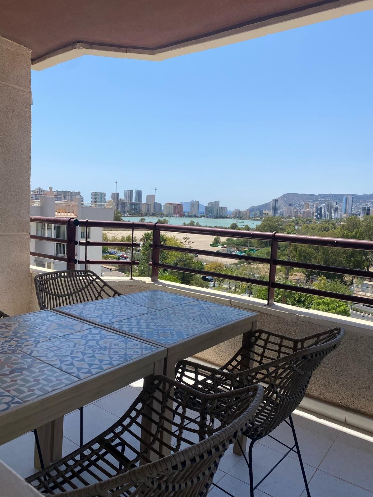 BEAUTIFUL DUPLEX PENTHOUSE IN FIRST LINE OF THE SEA IN CALPE