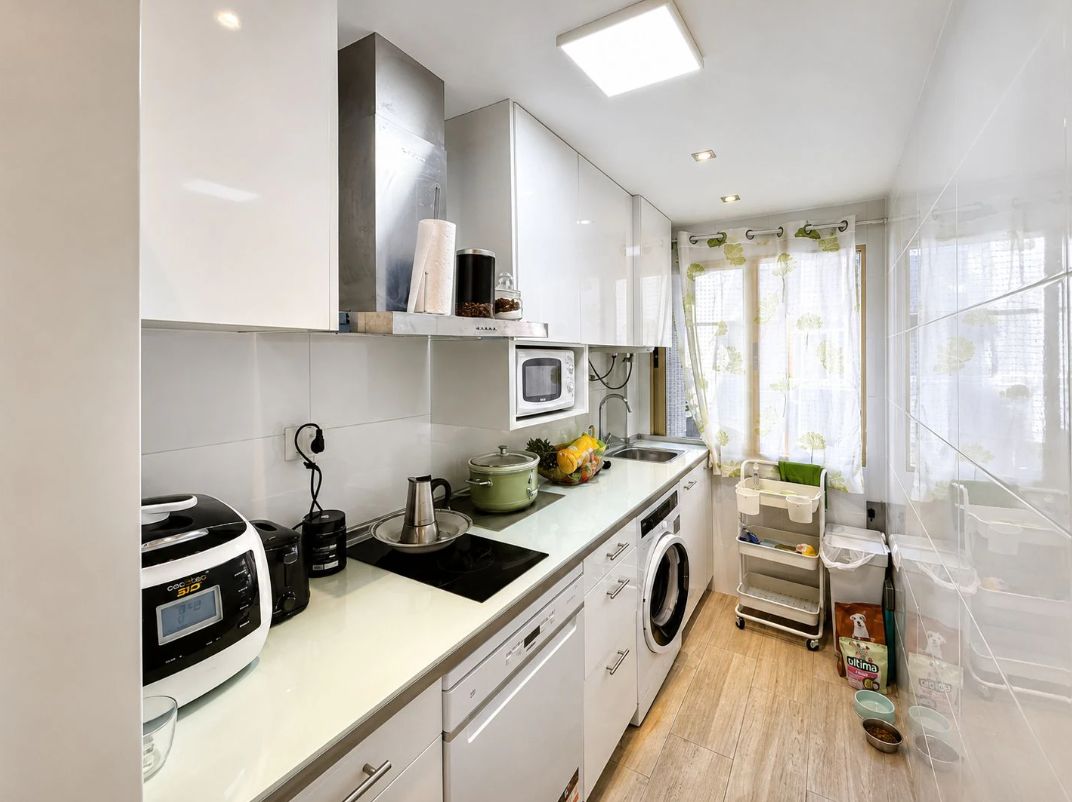 RENOVATED APARTMENT 200M FROM ARENAL BEACH IN CALPE