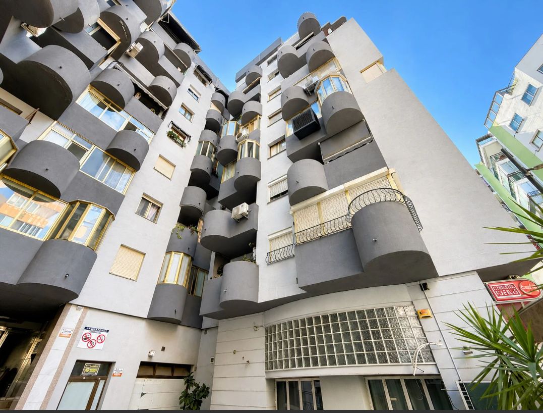 RENOVATED APARTMENT 200M FROM ARENAL BEACH IN CALPE