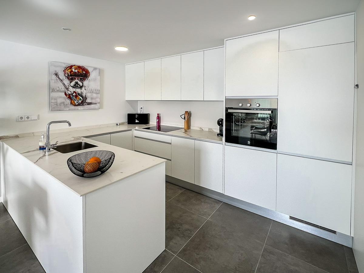 Modern Apartment in a Prestigious Residential Community