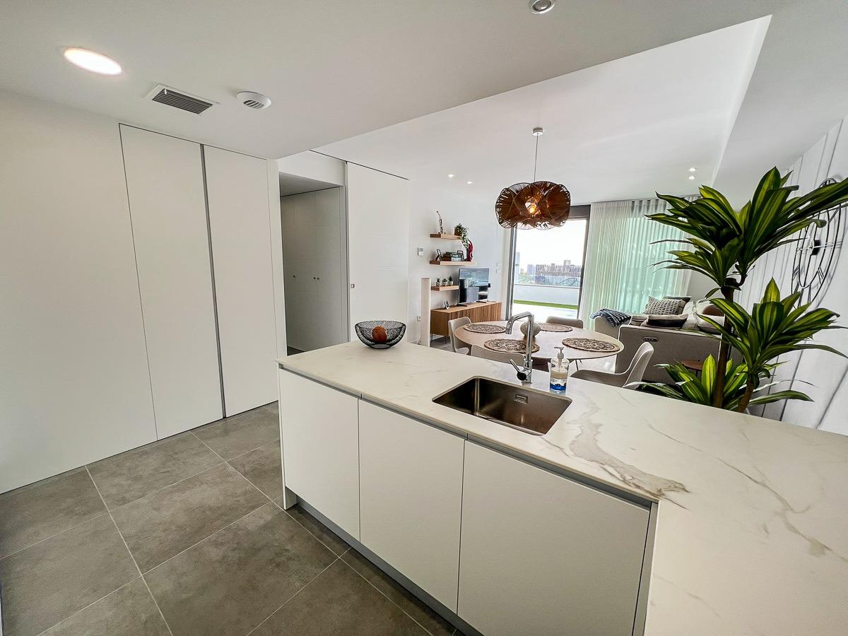 Modern Apartment in a Prestigious Residential Community