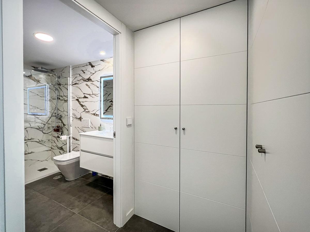 Modern Apartment in a Prestigious Residential Community